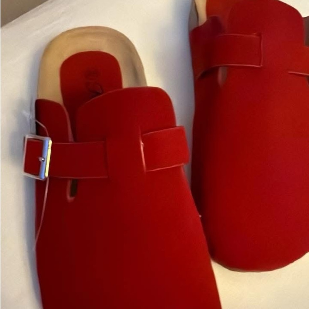 Forever 21 Red Mules size 8 wide
